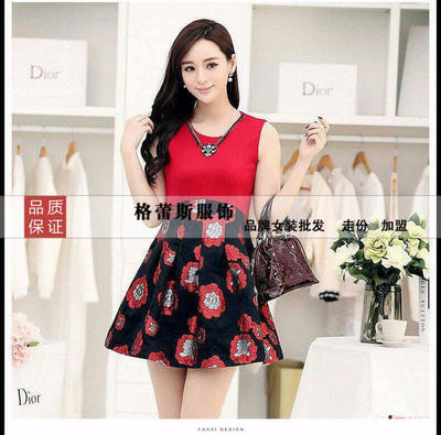 西乡塘服装清仓热潮 把握时机，低价入手心仪单品